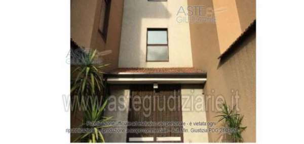 Foto IMMOBILI-IMMOBILE RESIDENZIALE-Via pozzo n.32