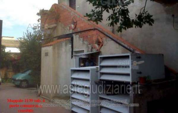 Foto IMMOBILI-IMMOBILE RESIDENZIALE-Via rio manno n.52/a