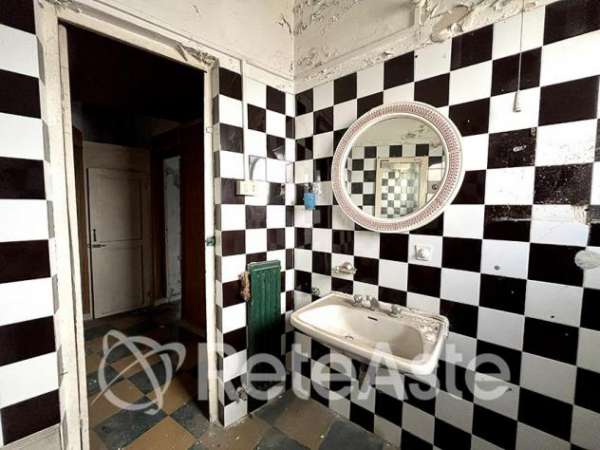 Foto IMMOBILI-IMMOBILE RESIDENZIALE-Via sardi