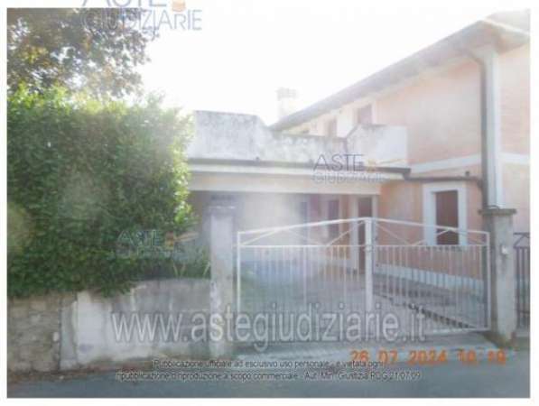 Foto IMMOBILI-IMMOBILE RESIDENZIALE-Via trieste 38