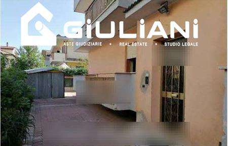 Foto in Vendita, 5,5 Locali, 121 mq, Aprilia