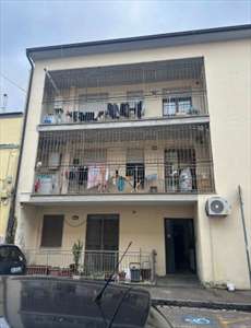 Foto in Vendita, 5,5 Locali, 96 mq, Prato