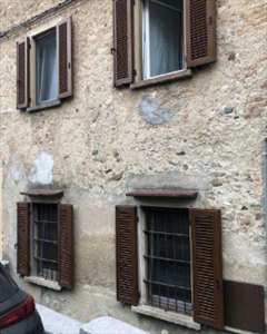 Foto in Vendita, 5 Locali, 109 mq, Gazzada Schianno