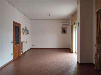 Foto in Vendita, 5 Locali, 153 mq, San Cataldo
