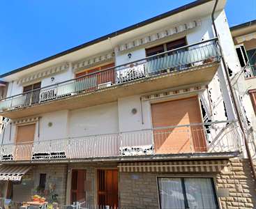 Foto in Vendita, pi� di 6 Locali, 176 mq, Vinci