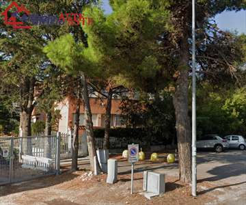 Foto in Vendita, pi� di 6 Locali, 188 mq, Ancona (Grazie)