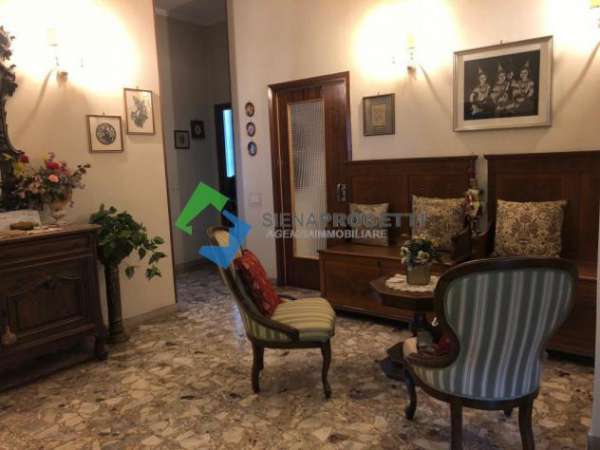 Foto In zona Viale Mazzini vendesi appartamento di mq 175 con due grandi terrazze. Possibile trasformazione in due appartamenti.