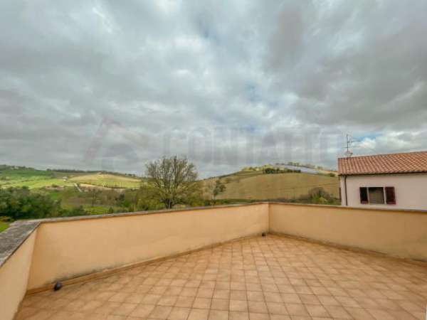 Foto Indipendente in vendita a Castelplanio