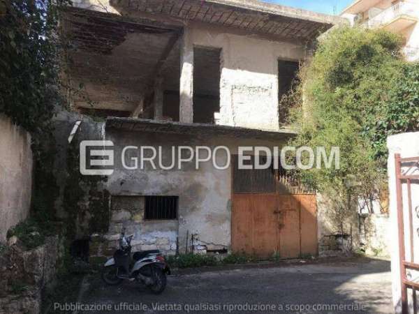 Foto Laboratori per arti e mestieri di 460 mq  in vendita a Siracusa - Rif. 4509602