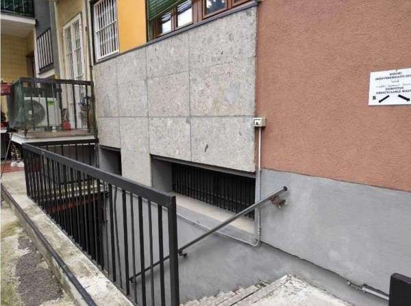 Foto Laboratorio in Vendita a Cologno Monzese Via Ovidio,  14