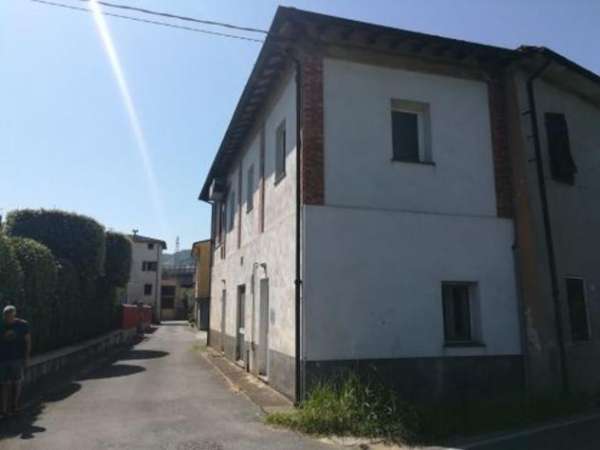 Foto Laboratorio in vendita a Fagnano - Lucca 115 mq  Rif: 1294514