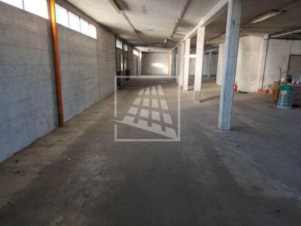 Foto Laboratorio in vendita a Reggio nell'Emilia, Meridiana