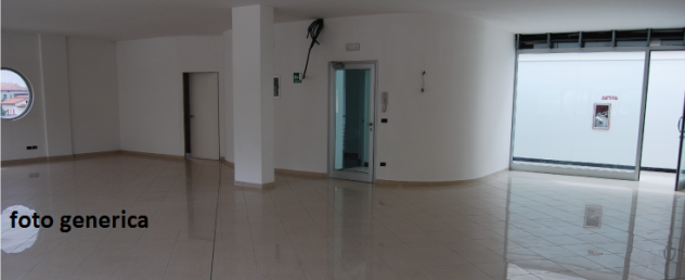 Foto Locale comm.le/Fondo in vendita a Calci 150 mq  Rif: 1332989