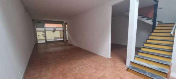 Foto Locale comm.le/Fondo in vendita a Carrara 260 mq  Rif: 1286937