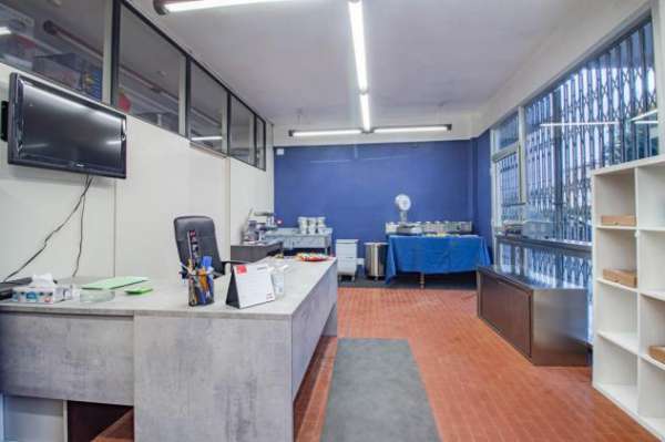 Foto Locale comm.le/Fondo in vendita a Fornacette - Calcinaia 60 mq  Rif: 1311543