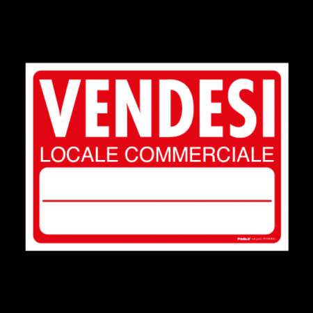 Foto Locale comm.le/Fondo in vendita a Massa 120 mq  Rif: 1120976