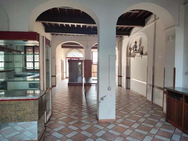 Foto Locale comm.le/Fondo in vendita a San Pietro In Belvedere - Capannoli 120 mq  Rif: 1284561