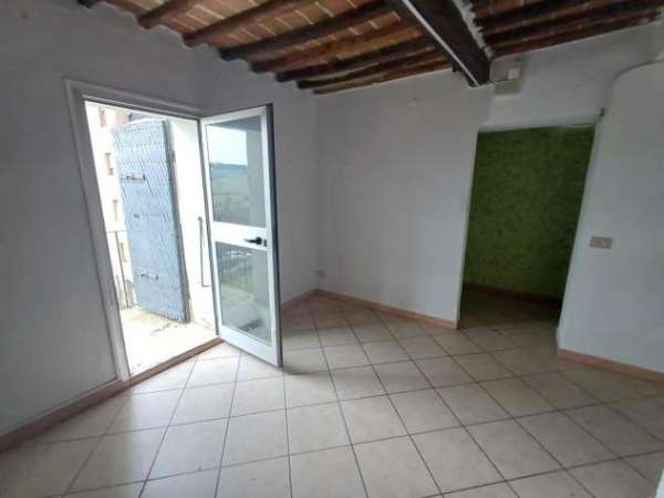 Foto Locale comm.le/Fondo in vendita a Siena 36 mq  Rif: 1310579