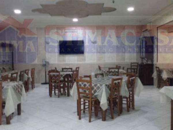 Foto Locale Commerciale - Casavatore . Rif.: locale200mq