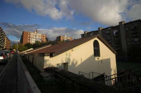 Foto Locale Commerciale - Trieste . Rif.: 2024010TS