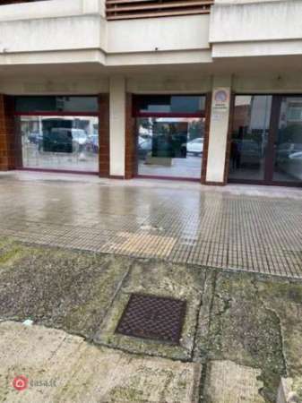 Foto Locale commerciale di 104mq in Via Danimarca  a Quartu Sant'Elena
