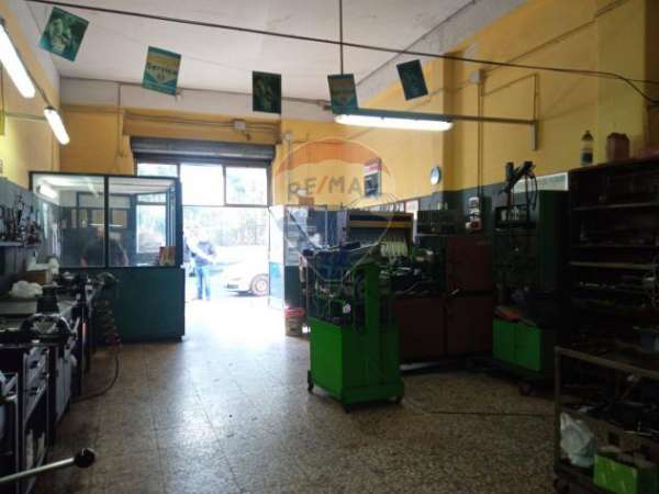 Foto Locale Commerciale in vendita a Catania, Catania Fontanarossa