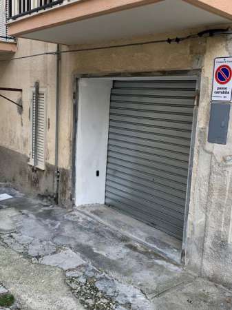 Foto Locale/Autorimessa centrale