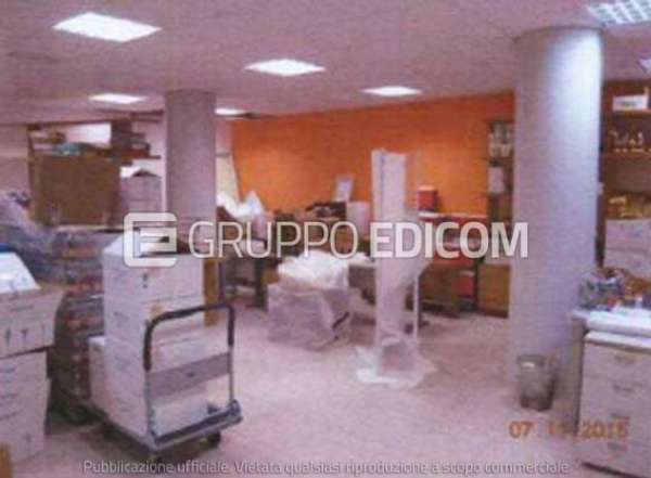 Foto Magazzini e locali di deposito di 136 mq  in vendita a Rende - Rif. 4511685