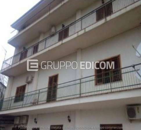 Foto Magazzini e locali di deposito di 189 mq  in vendita a Montalto Uffugo - Rif. 4487675