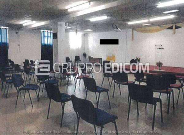 Foto Magazzini e locali di deposito di 286 mq  in vendita a Alessandria - Rif. 4513680