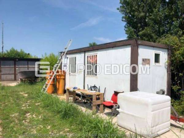 Foto Magazzini e locali di deposito in vendita a Chioggia - Rif. 3439123