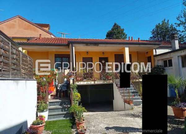 Foto Magazzini e locali di deposito in vendita a Limbiate - Rif. 3531317