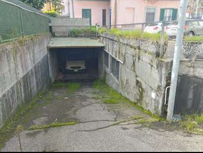 Foto Magazzino in Vendita, 1 Locale, 155 mq, Varese