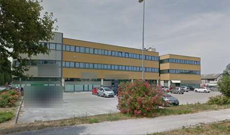 Foto Magazzino in Vendita, 1 Locale, 869 mq, Senigallia