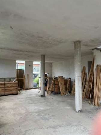 Foto Magazzino in vendita a Calci 420 mq  Rif: 1214687