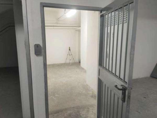 Foto Magazzino in vendita a Genova