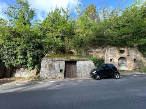 Foto Magazzino in vendita a Morlupo