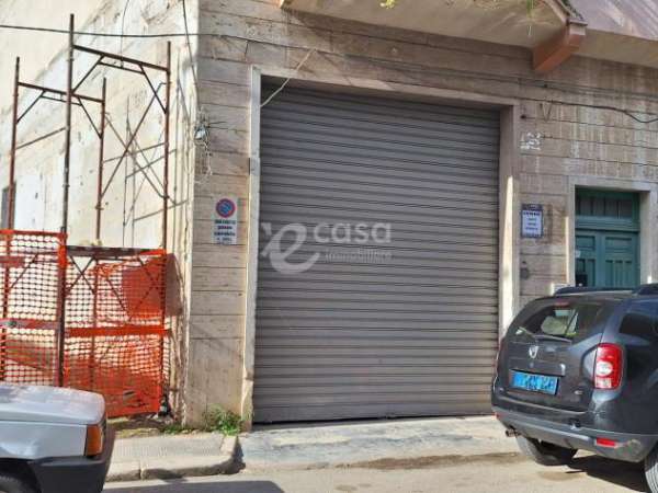 Foto Magazzino in vendita a Noicattaro