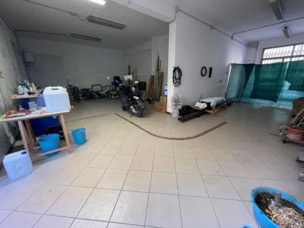 Foto Magazzino in vendita a Poggibonsi 80 mq  Rif: 1143420