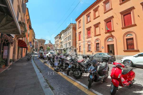 Foto Mansarda in vendita a Bologna