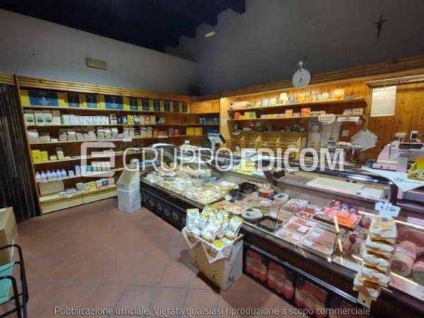 Foto Negozi, botteghe di 117 mq  in vendita a Cesena - Rif. 4506640