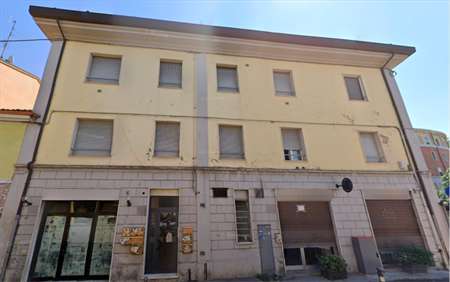 Foto Negozio in Vendita, 1 Locale, 105 mq, Forl�