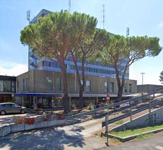Foto Negozio in Vendita, 1 Locale, 175 mq, Ravenna