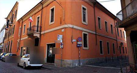 Foto Negozio in Vendita, 1 Locale, 208 mq, Alessandria