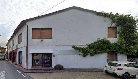 Foto Negozio in Vendita, 1 Locale, 234 mq, Quarrata