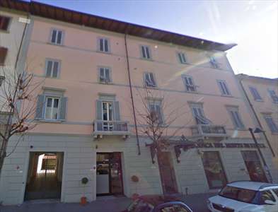 Foto Negozio in Vendita, 1 Locale, 66 mq, Pistoia