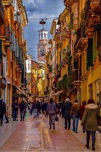 Foto Negozio in Vendita, 4 Locali, 145 mq, Verona (Centro storico)