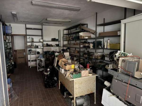 Foto Negozio in Vendita in zona CISANELLO