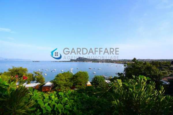 Foto OCCASIONE FRONTE LAGO A MANERBA DEL GARDA