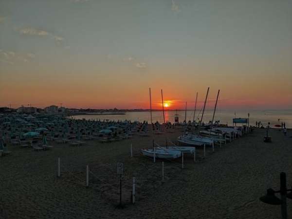 Foto Palazzo / Stabile in vendita a Rimini